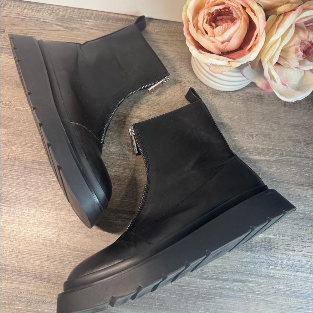 Zara Black Platform Fromt Zip Boots size 8/EU39 The ROW vibes - Picture 4 of 10